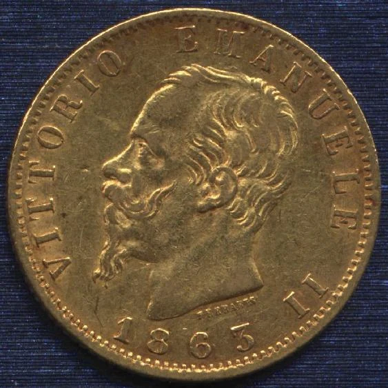Vittorio Emanuele II Italian Gold 20 Lire obverse — 1863 Italian twenty lire, Vittorio Emanuele II portrait and crowned-shield reverse. Italian Wikipedia original own-work upload is recorded; GFDL migration explicitly relicenses the photographs.
