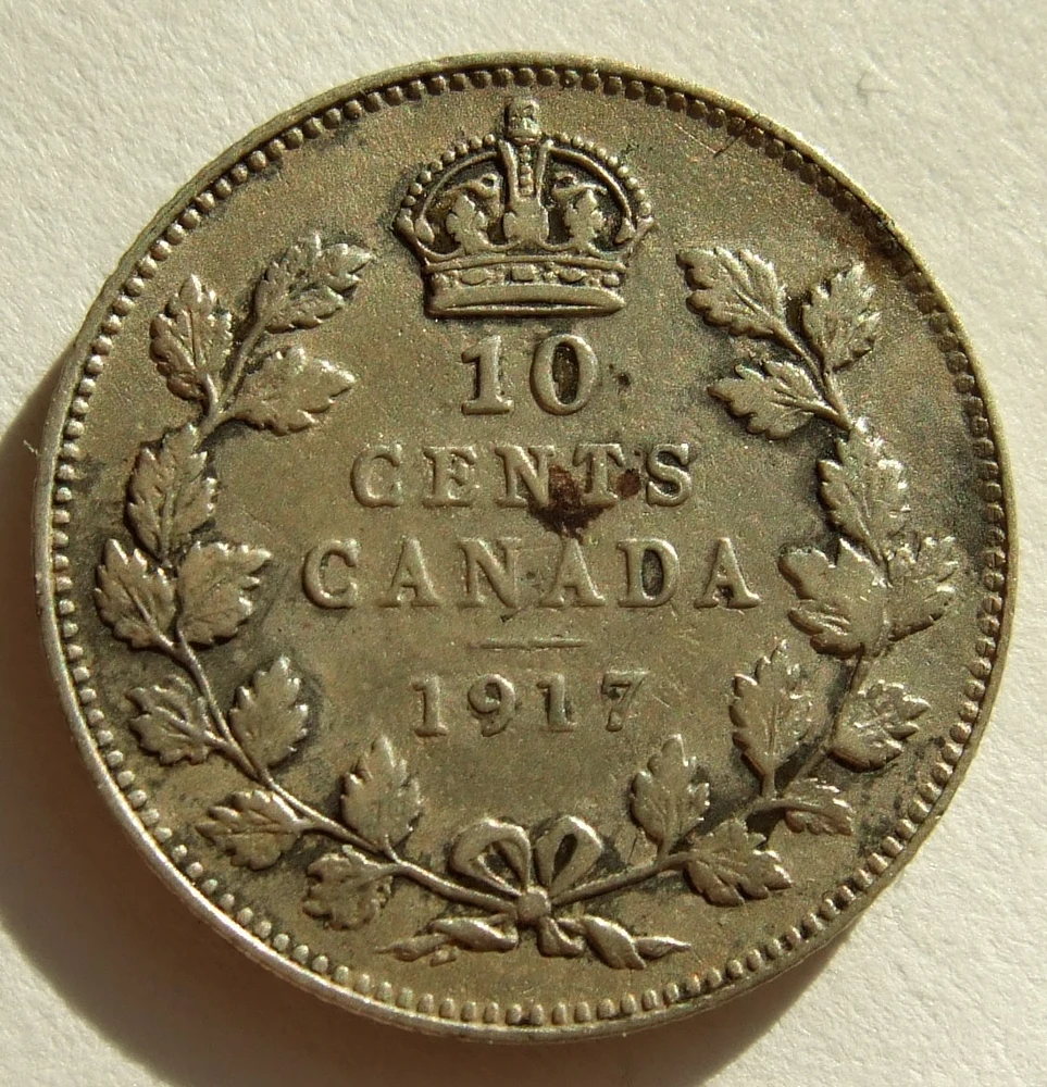 1917 Canadian sterling dime reverse — 10 CENTS, CANADA and 1917 within crossed maple boughs