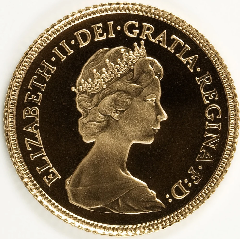 Elizabeth II Gold Half Sovereign obverse — 1983 Elizabeth II Machin-portrait proof half sovereign; representative only, other portraits and special reverses differ