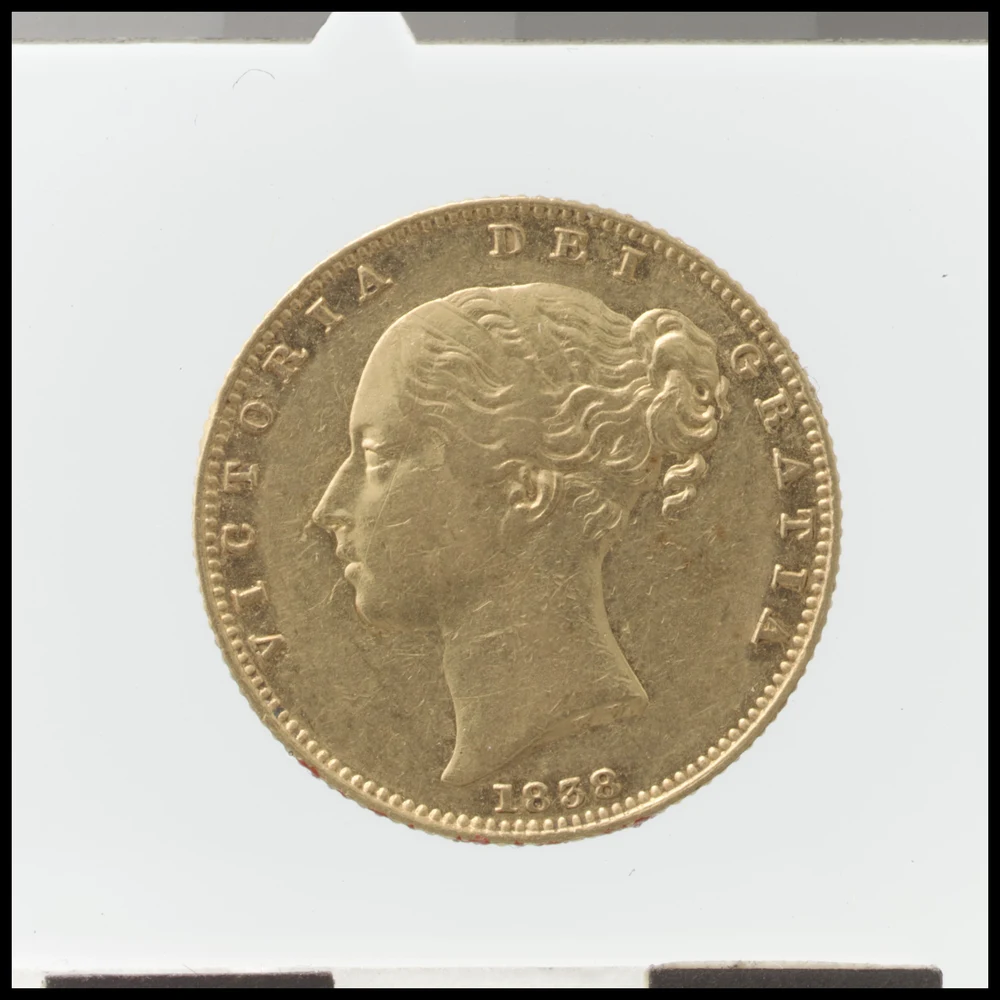 Victoria Young Head Gold Sovereign obverse — 1838 Victoria young-head full sovereign with shield reverse; Met accession 2001.217.18